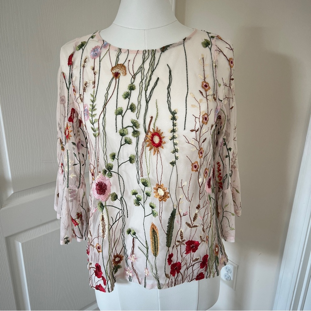 Cynthia Rowley Floral Embroidered Sheer Top Medium Spring Fairy Boho Summer Top